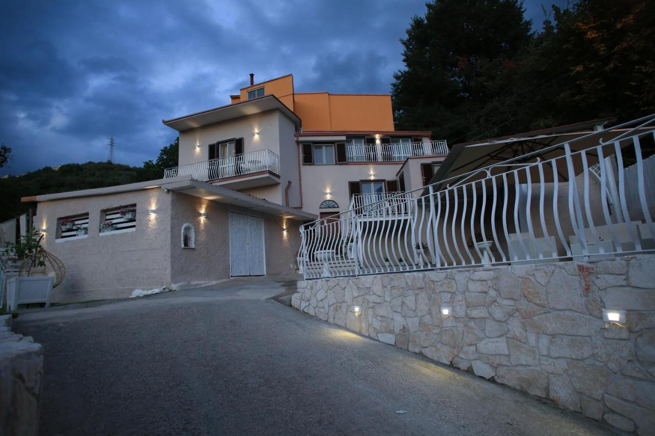 B&B Micanto Casola di Napoli 외부 사진